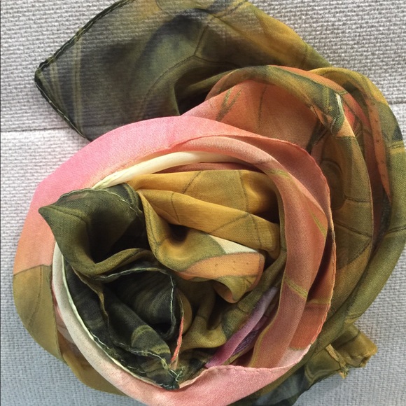 Scarf - Picture 3 of 5